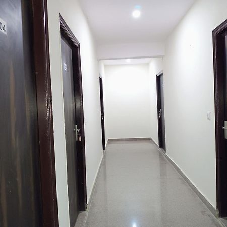 Hotel Krishna Tower Delhi  Exterior photo